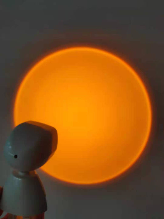 Little Sunset Day Light Robot Mini Astronaut