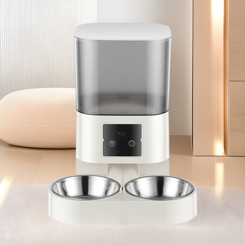 Timing Quantitative Remote Control Automatic Pet Feeder Cat Food Dog Food Intelligent Feeding Machine